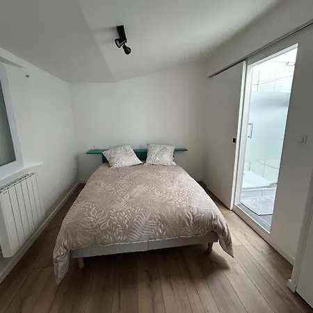Maisonnette De 29 M2 * Saint-Mathurin (Vendee)